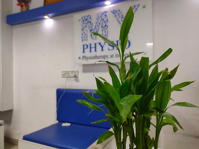 Dr. Ashutosh Sharma‘s Health & Wellness center 2 Dr. Ashutosh Sharma‘s