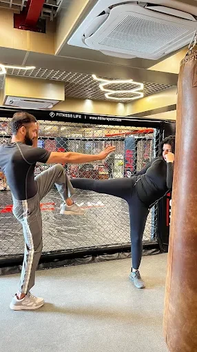 Gyms in Mansarovar 156 ufc gym mansarovar