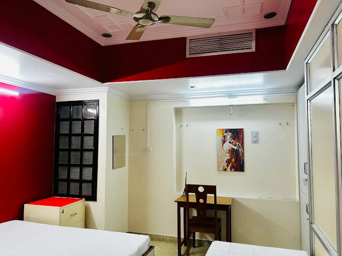 Mannat house Girls PG Jaipur 10