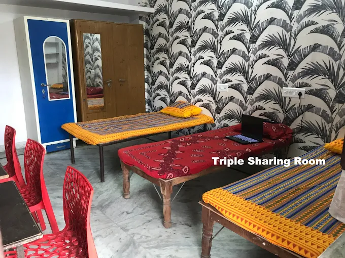 TripleSharingRoom-2_IMG