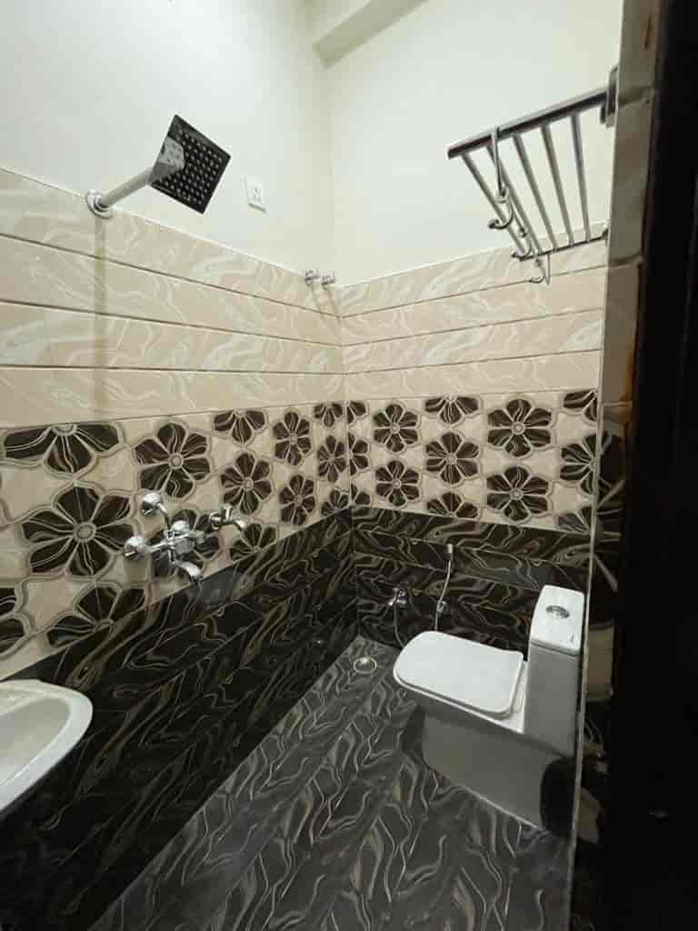 WhatsApp Image 2025-11-07 at 18.53.08 (2)