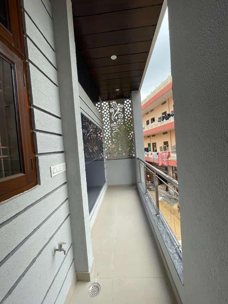 WhatsApp Image 2025-11-07 at 18.53.10