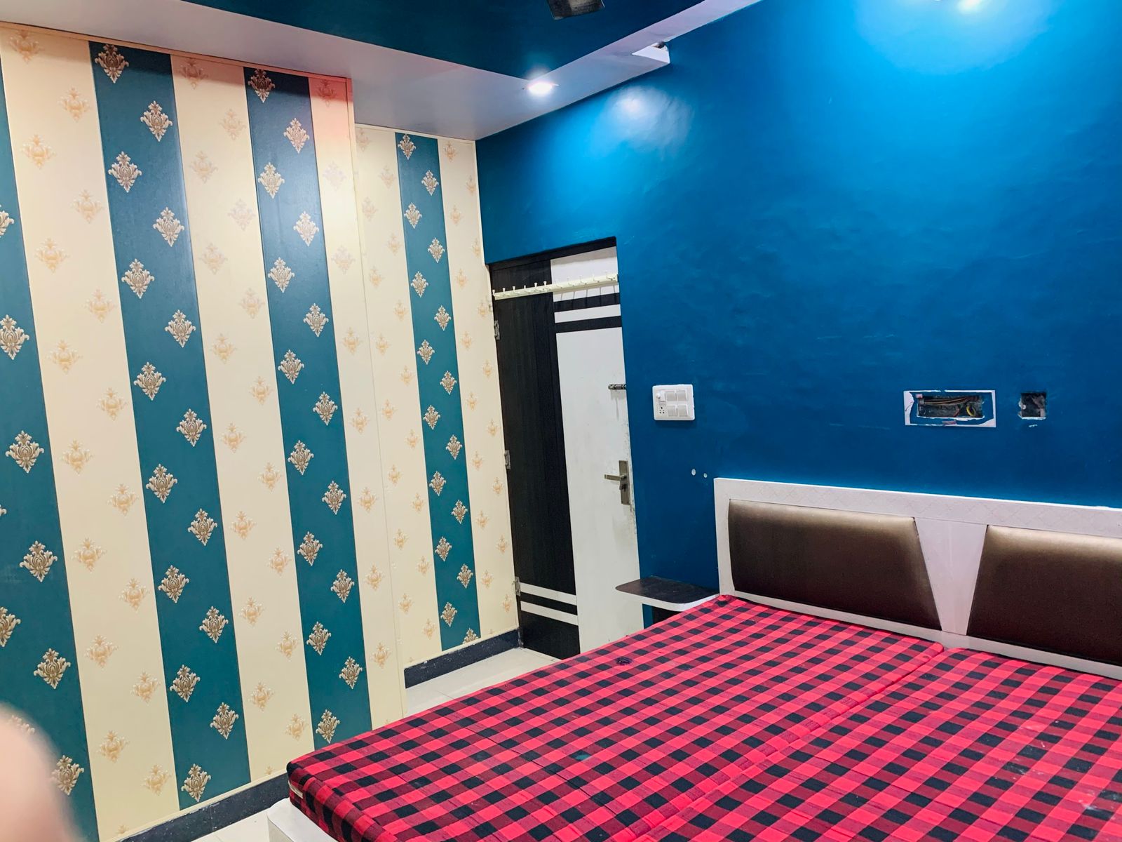 WhatsApp Image 2025-11-08 at 13.04.01