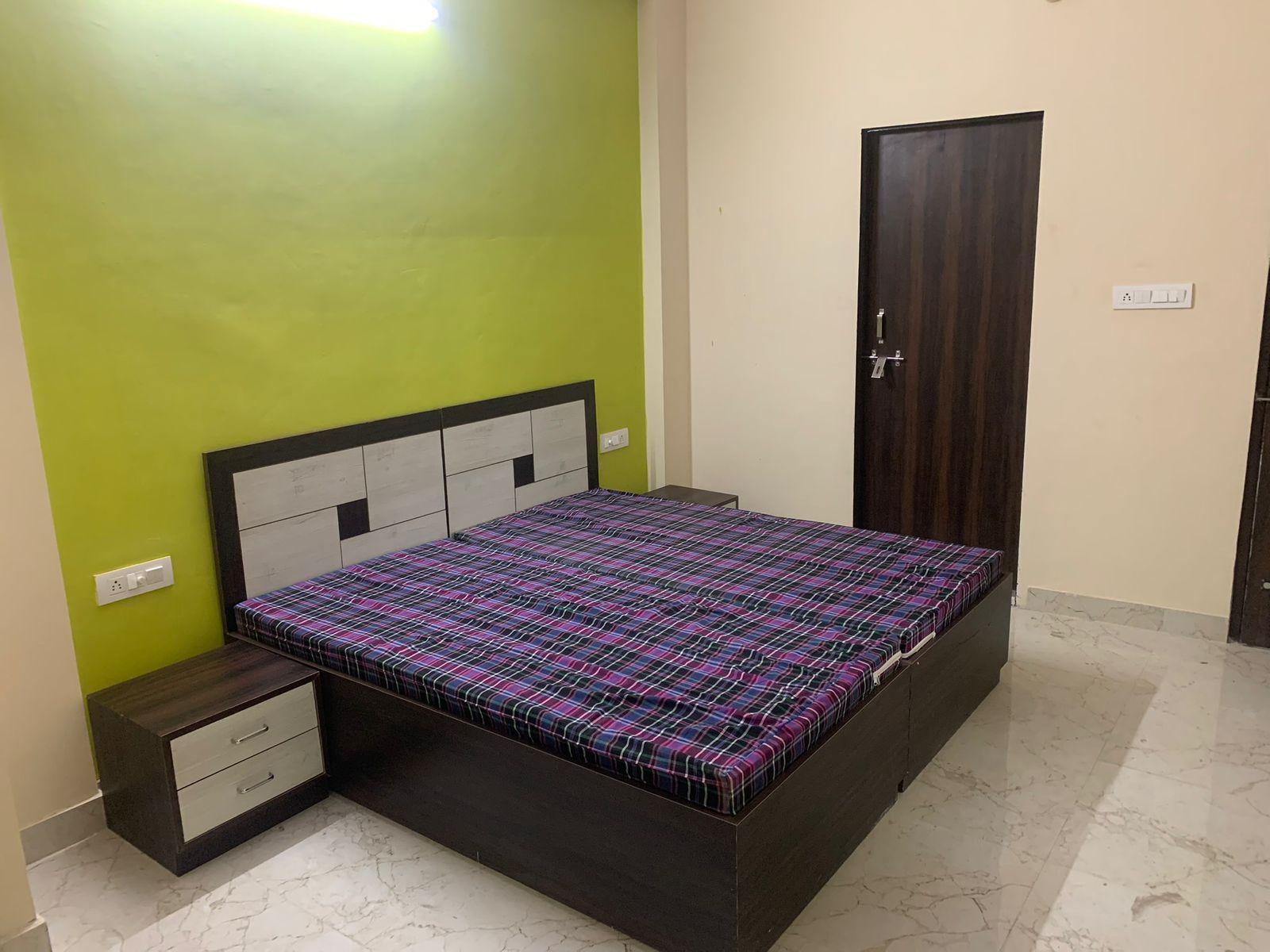 WhatsApp Image 2025-11-08 at 13.04.02